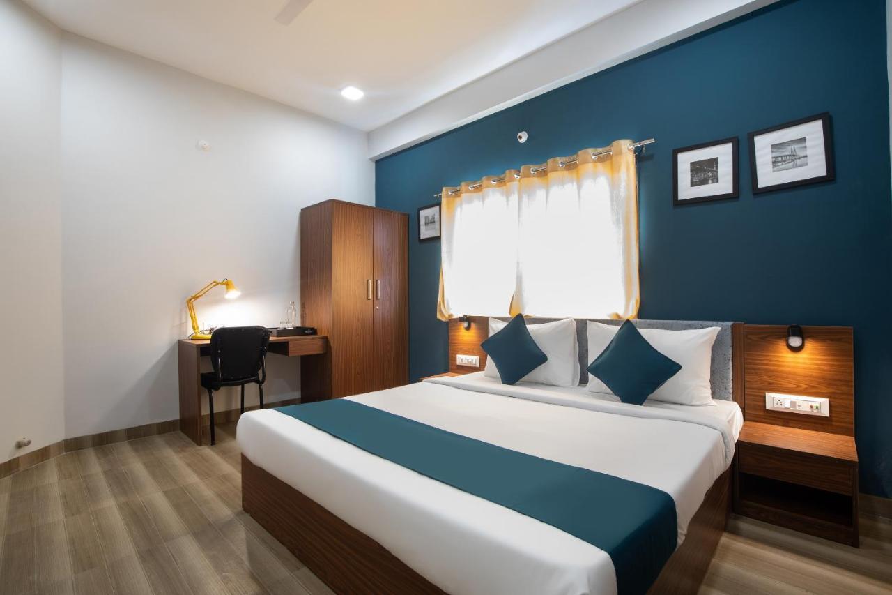 Hotel Ballfin Indore インドール エクステリア 写真