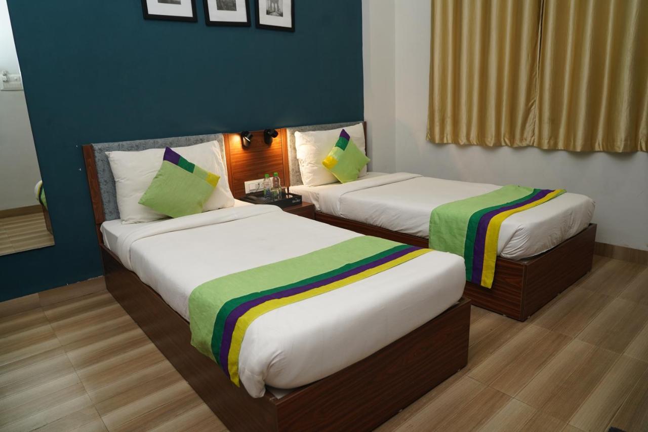 Hotel Ballfin Indore インドール エクステリア 写真