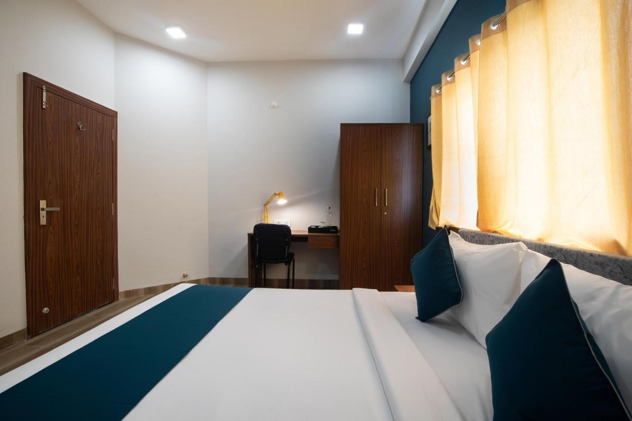 Hotel Ballfin Indore インドール エクステリア 写真