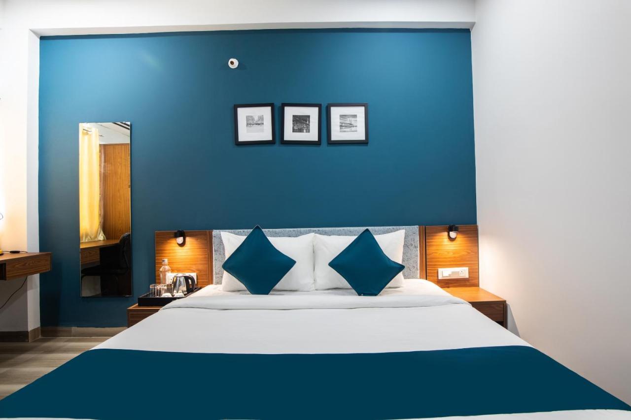 Hotel Ballfin Indore インドール エクステリア 写真